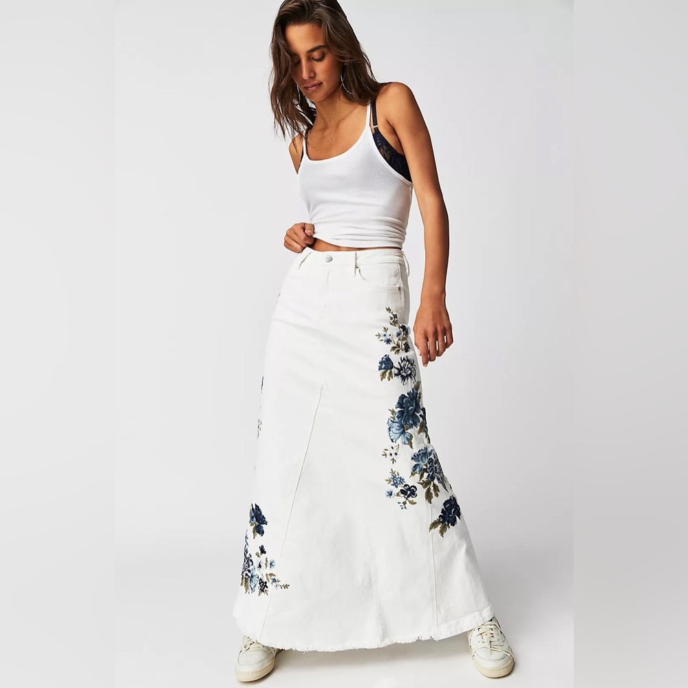 NWT FREE PEOPLE X Driftwood Bluebell Fleur Embroidered Maxi Skirt MSRP $188